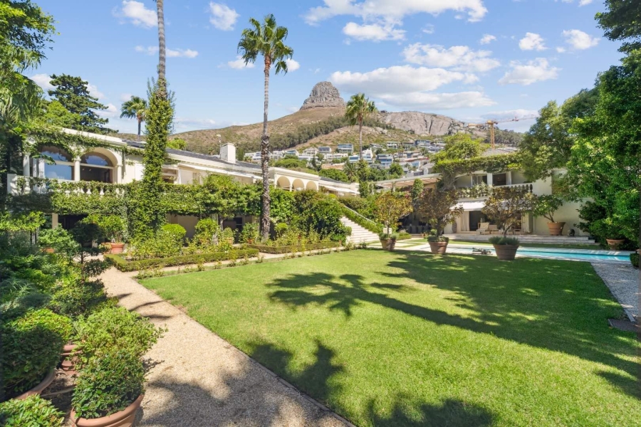 5 Bedroom Property for Sale in Fresnaye Western Cape